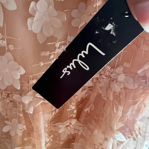 Lulu's Feeling Flirty Blush Pink Floral Applique Mini Skater Dress NWT M - Picture 4 of 4